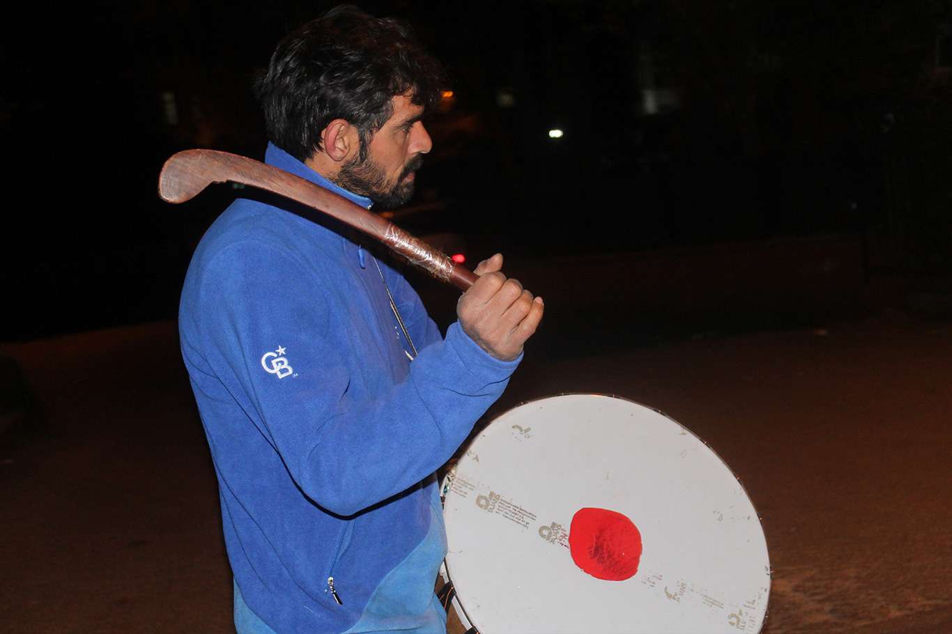 Davulcuların sahur mesaisi devam ediyor Davulcuların sahur mesaisi devam ediyor